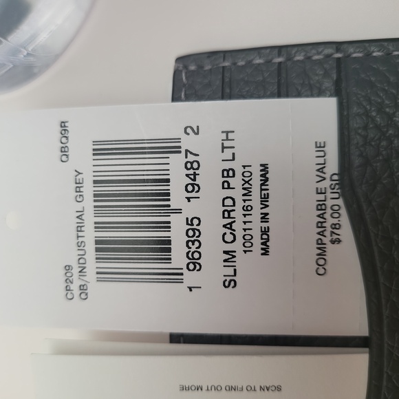 COACH-Slim Card Wallet-Grey-Pebbled Leather- 3 slots + front window & pocket NWT - Picture 4 of 4